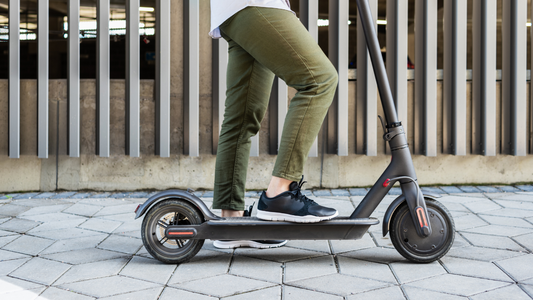 Changer pneu de trottinette électrique